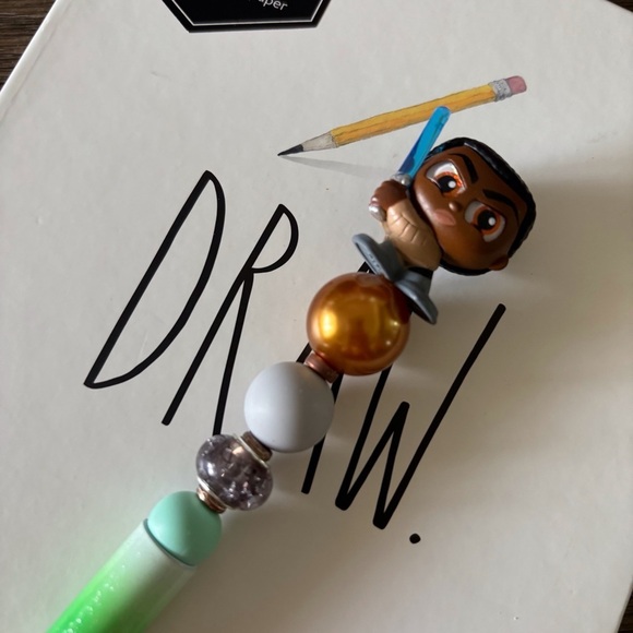 Disney Doorables: Star Wars: Finn handmade beaded pen - Picture 1 of 3